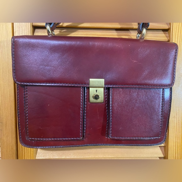 Red F.Lli Mugnai Firenze bag with detachable strap and gold detailing - Picture 3 of 8